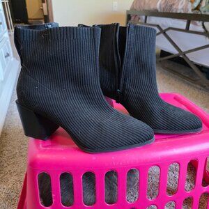 Torrid 11 Stretch Ribbed Knit Bootie (WW) NWT